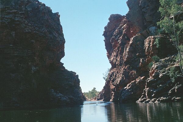 Macdonnells - Big Hole